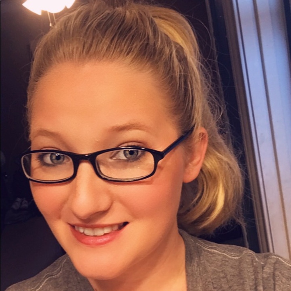 Meet your Posher, Cheyanne